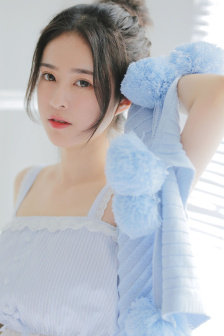 只穿围裙厨房H